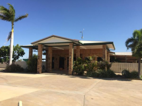 Boulder Opal Motor Inn, Winton